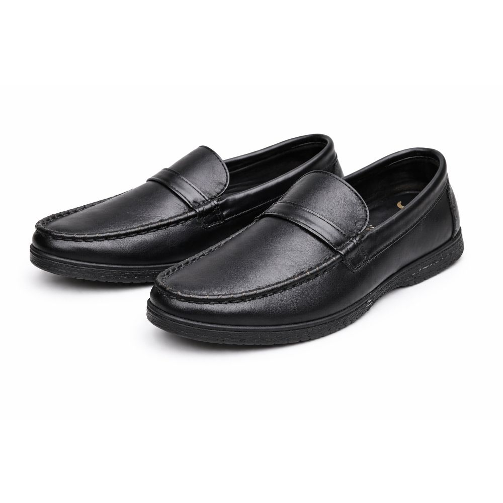 Mens Classic Textured Leather Penny Loafers